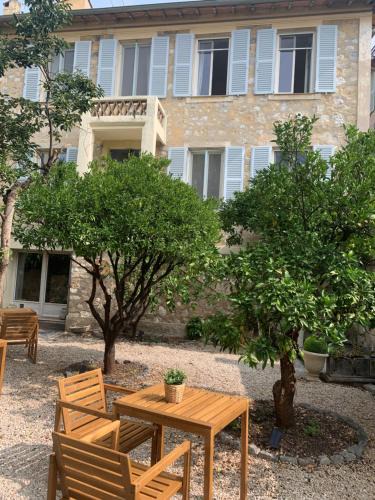 Vence Bed & Breakfast | Le Jardin D'Elma