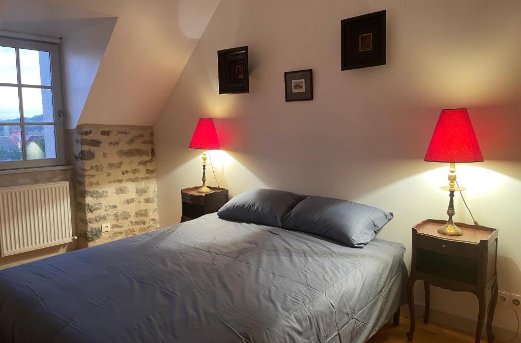 Semur-en-Auxois House | Le jardin du roitelet