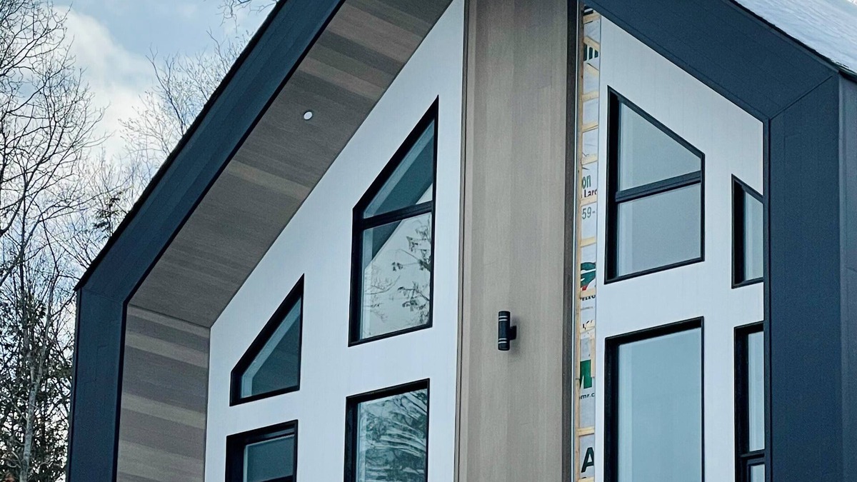 Pohenegamook Ski Chalet | Le Jarret Noir - Luxurious Chalet in Nature with SPA!