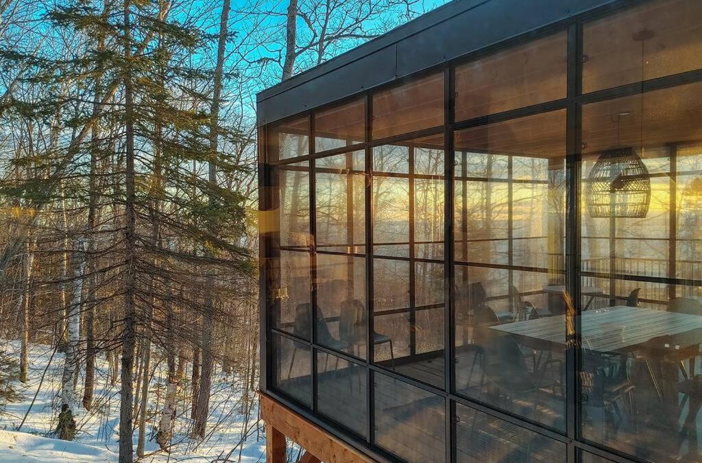 Petite-Riviere-Saint-Francois Villa | Le Lo - Fleuve - Forêt - Spa - 10 min du Massif