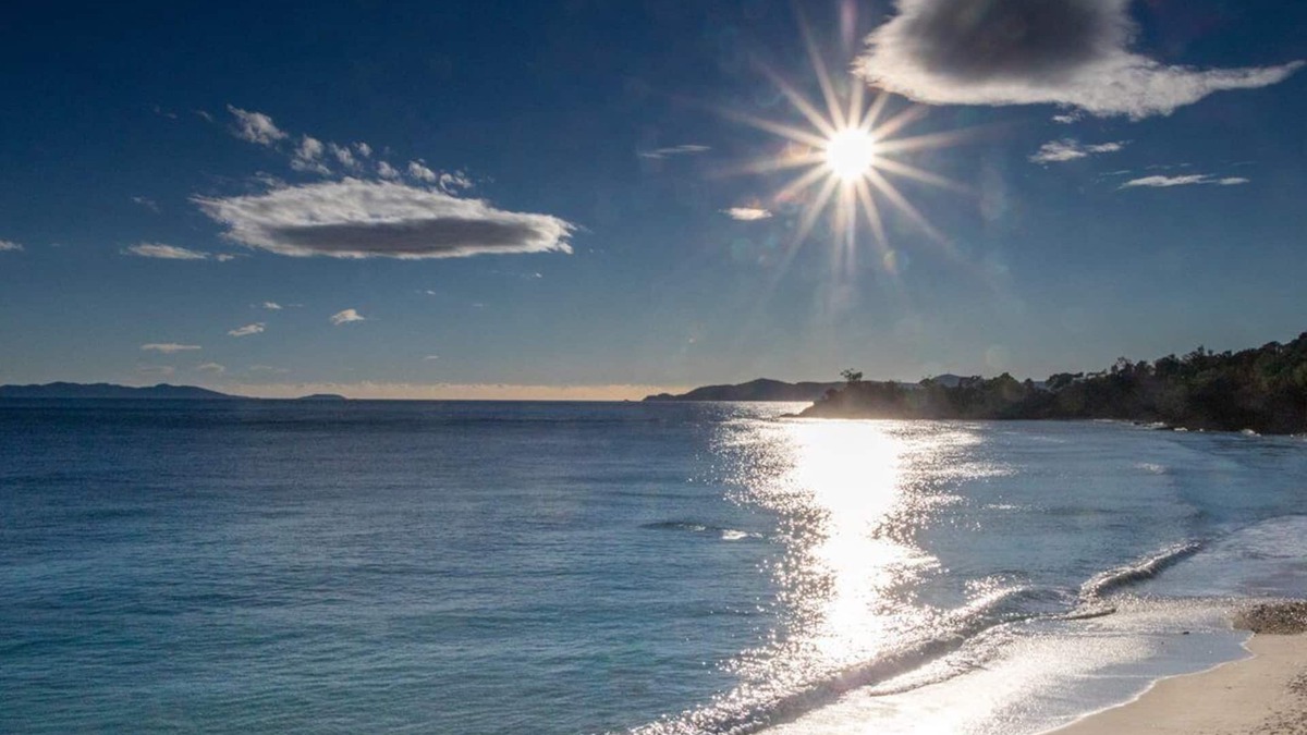 Cavaliere Beach Apartment | Le Lavandou, One-bedroom + mezzanine to rent for 6 people, beautiful seaview, steps from the.