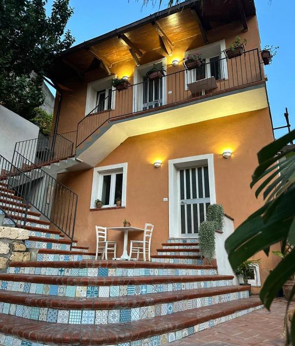 Saponara House | Le Maioliche