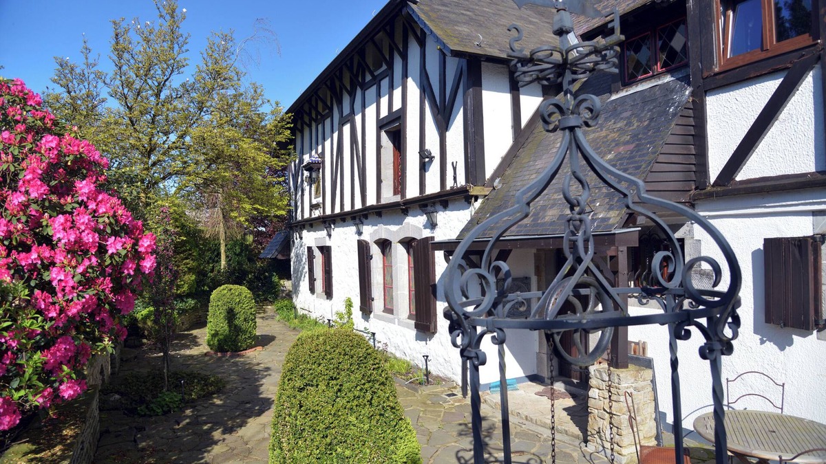 Chimay House | Le Manoir de Maubert