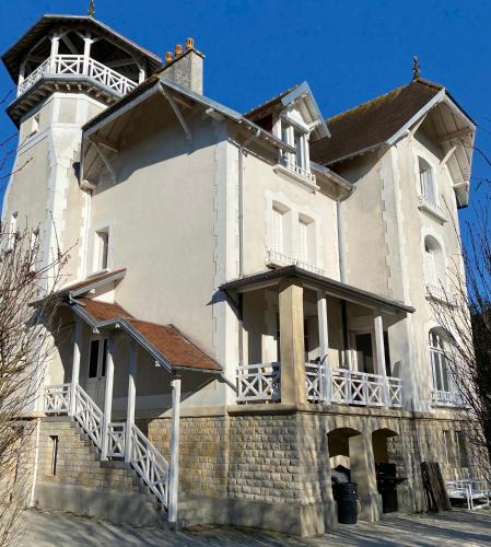 Tilly-sur-Seulles Apartment | Le Manoir des Lys