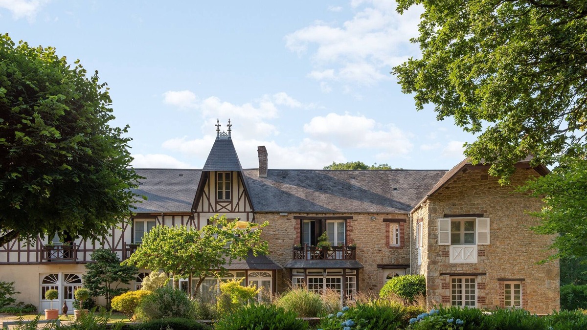 Juvigny-sous-Andaine Hotel | Le Manoir du Lys, The Originals Relais