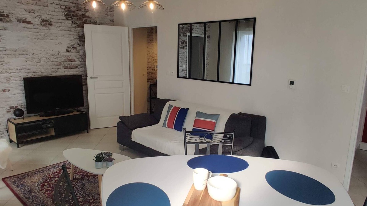 Poussots Apartment | Le Mans'Art DIJON - large comfortable T2 + terrace
