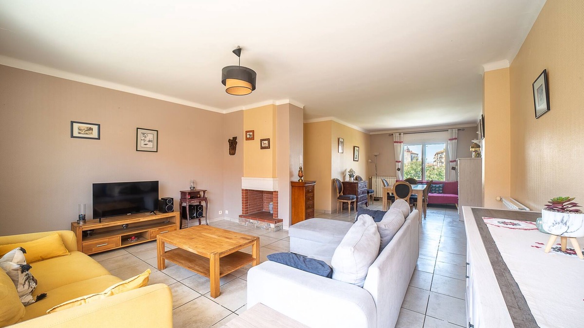 Moulin a Vent Apartment | Le Maréchal Juin - Appt 8 voyageurs