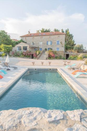 Saint-Hippolyte-de-Caton Villa | Le Mas d'Elise