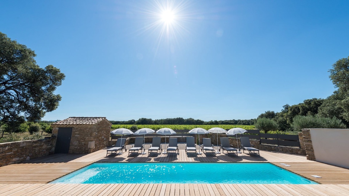 Suze-la-Rousse Apartment | Le Mas des Aracil 2 - Appt climatisé avec piscine