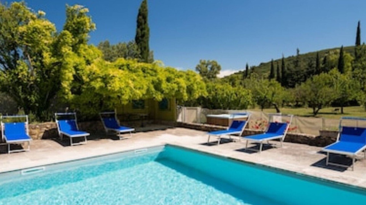 Valaurie House | 🌅 Le Mas du Marin - Timeless escape in Drôme Provençale 🌅