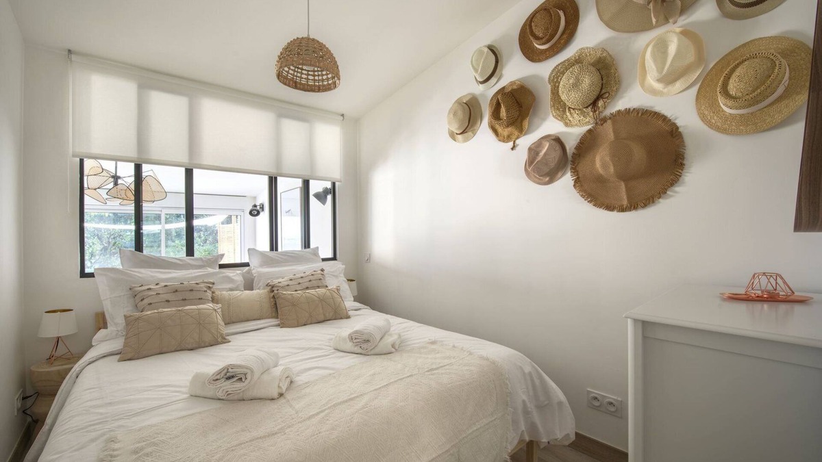 Garrigues Apartment | Le Mas Emeraude ~ Garden ~ Parking ~ A/C