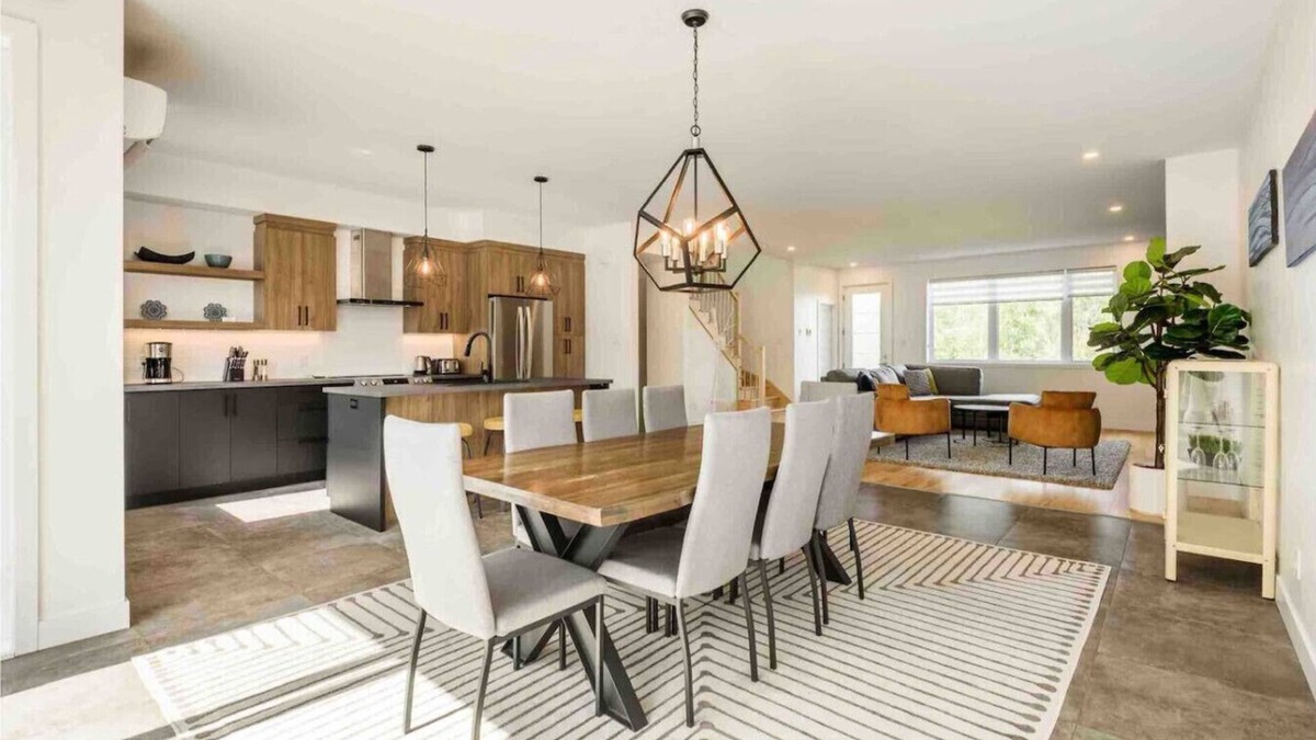 Magog Condo | Le Memph: 3 bdrms pool spa Lake Memphremagog