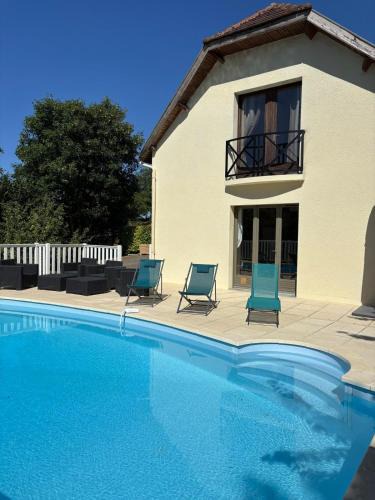 La Celle-sous-Gouzon House | Le Mondementais - Gîte en Champagne avec piscine