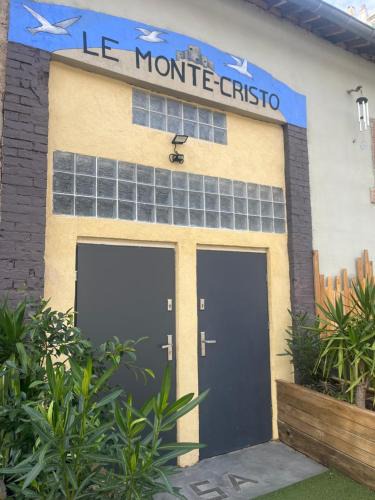 Les Cinq Avenues Apartment | Le Monté Cristo