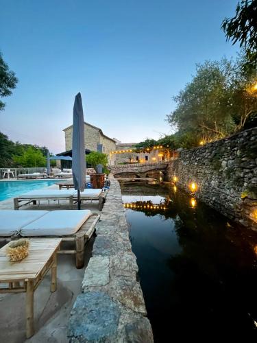 Les Mages House | Le Moulin de l'Auzonnet