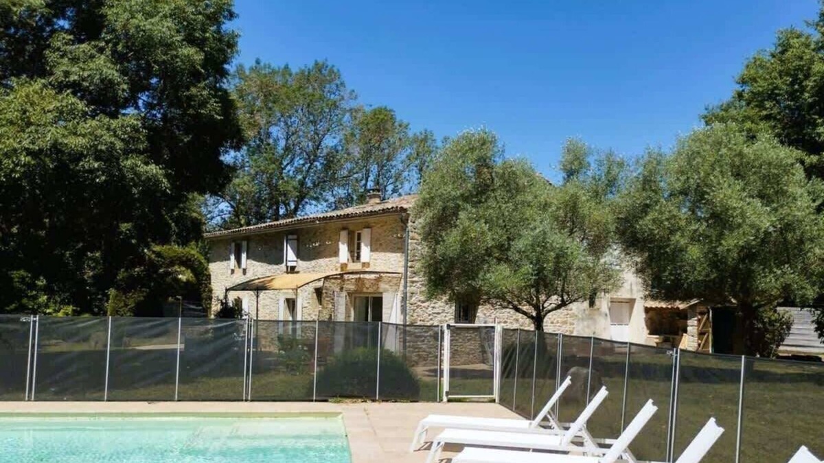 Villegly House | Le Moulin, with park, swimming pool, in the heart of the village