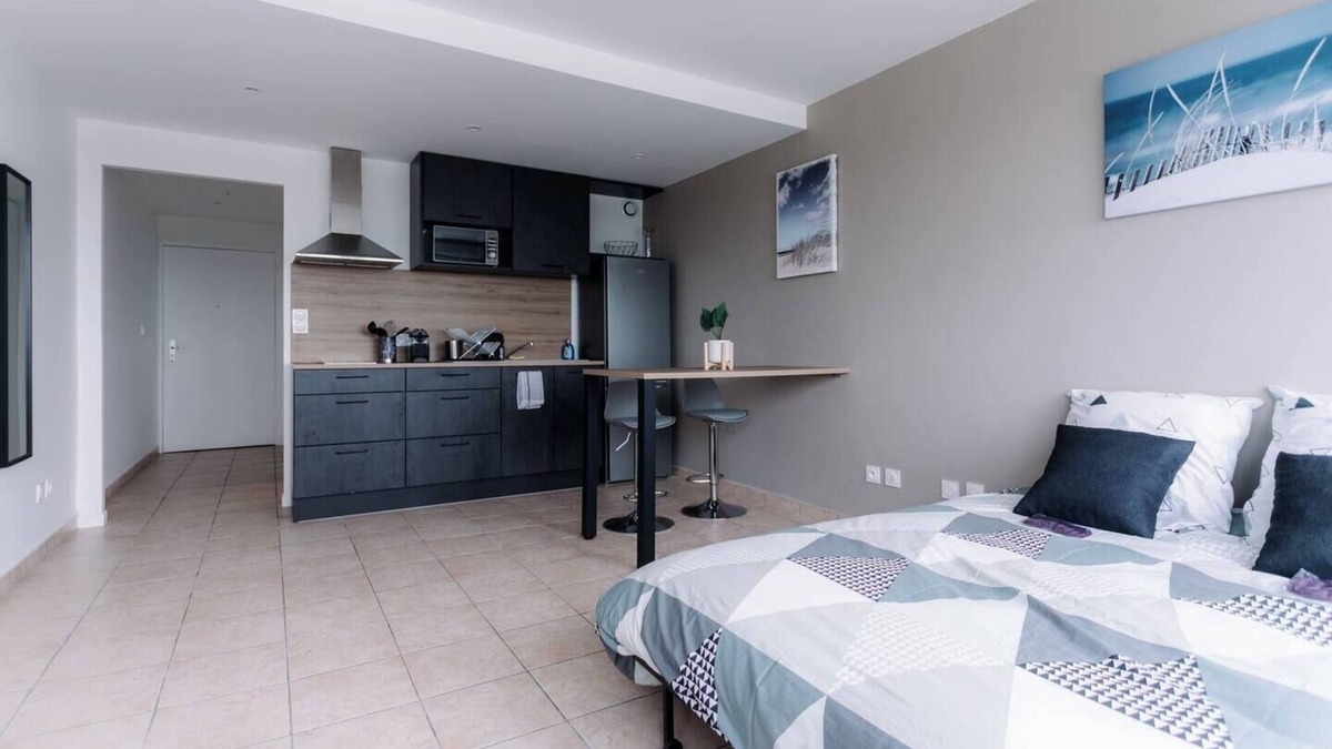 Dardilly Apartment | Le Nid Dardilly : Studio comfort, quiet, parking - Ideal pro