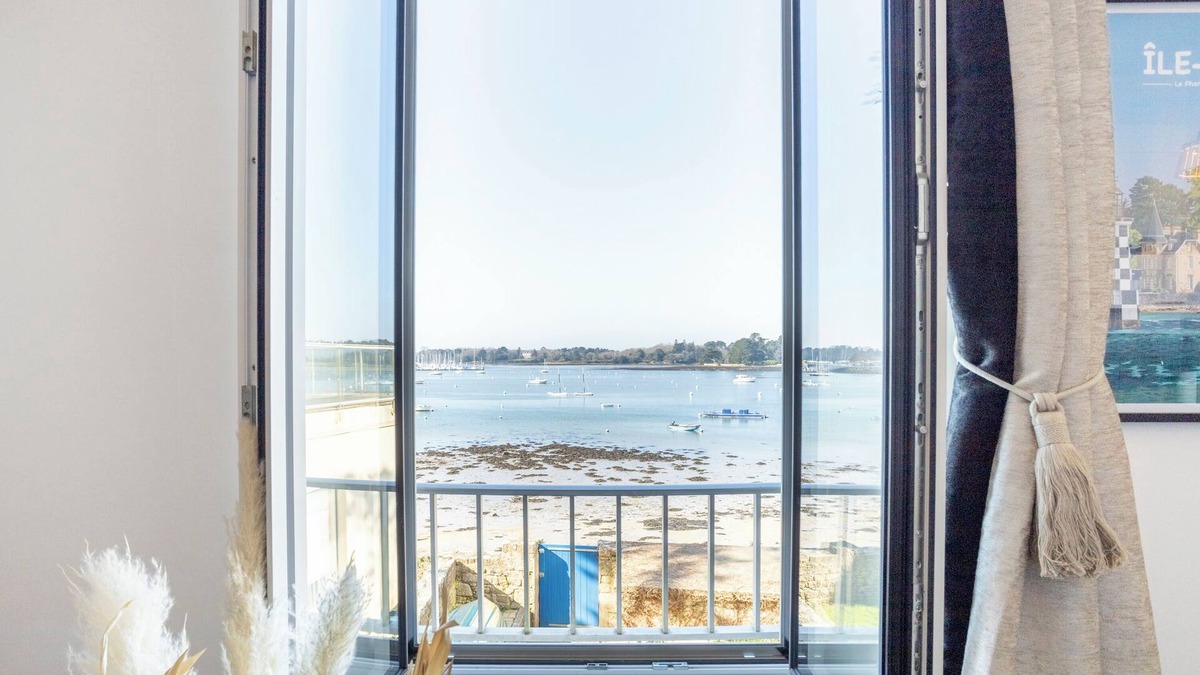 Finistere Apartment | Le Nid de la Perdrix – Sea View, Ideal for Families