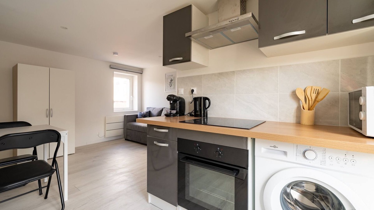 Doullens Apartment | Le Nid du Beffroi - Studio centre Doullens