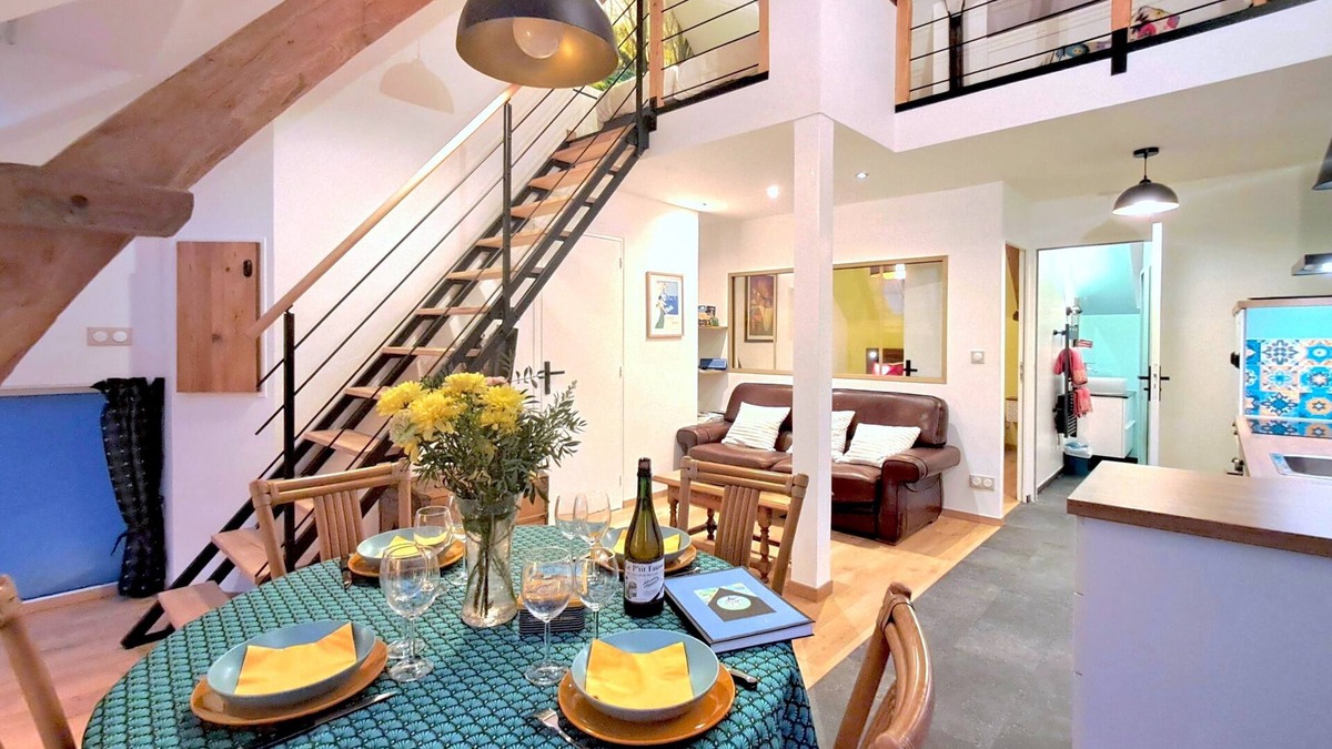 Barbery Apartment | "Le P'Tit Vert", cosy loft in the countryside near CAEN, terrace on stilts