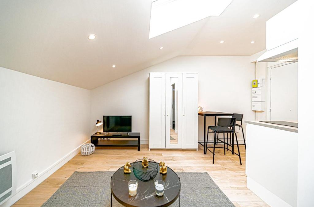 Bussiere - Cadiere Apartment | Le Palo Alto - Joli studio avec parking privé