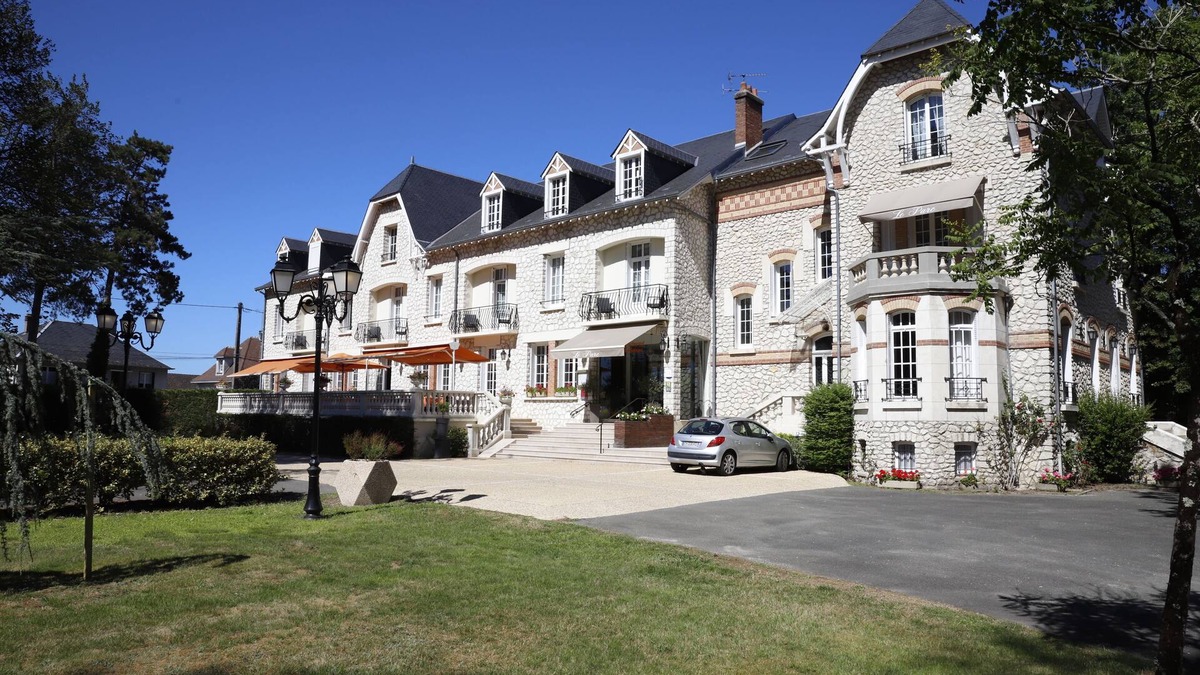 Salbris Hotel | Le Parc