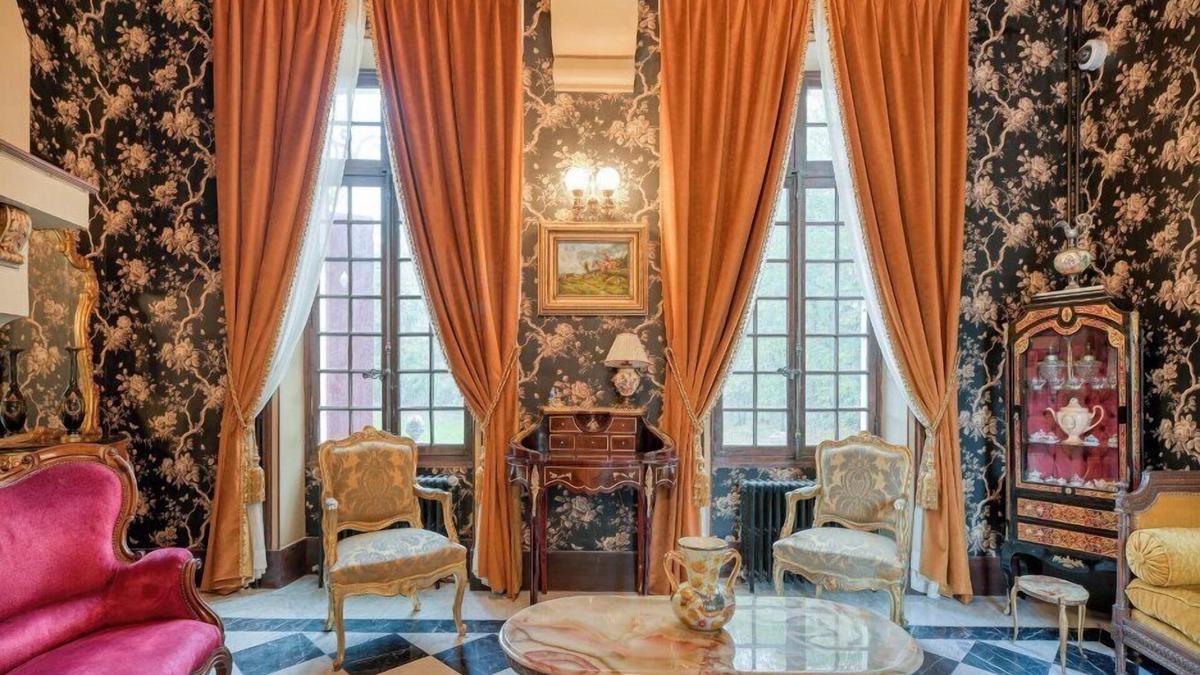 Barbizon Other | Le Petit Château De Barbizon