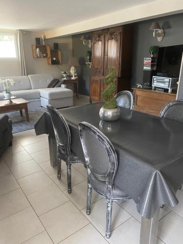 Veulettes-sur-Mer Apartment | Le Petit Clos Des Camélias, gîte PMR proche de la plage