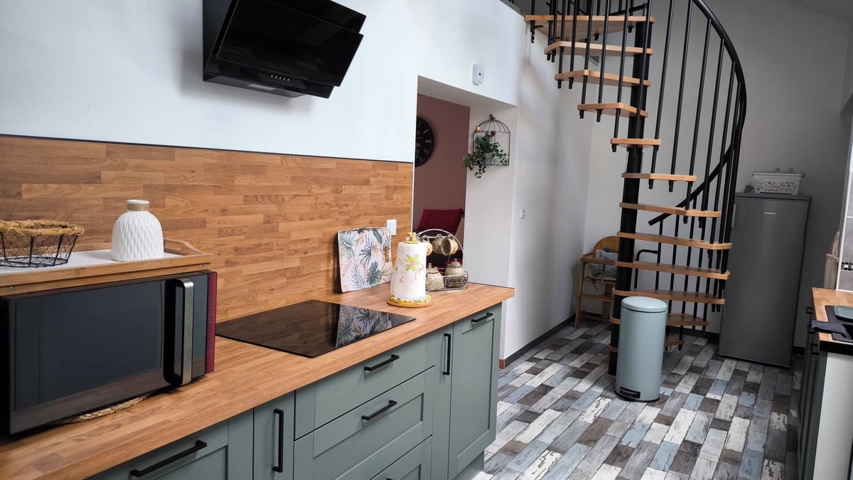 Auxi-le-Chateau House | Le petit coin de paradis completely renovated house in an atypical neighborhood