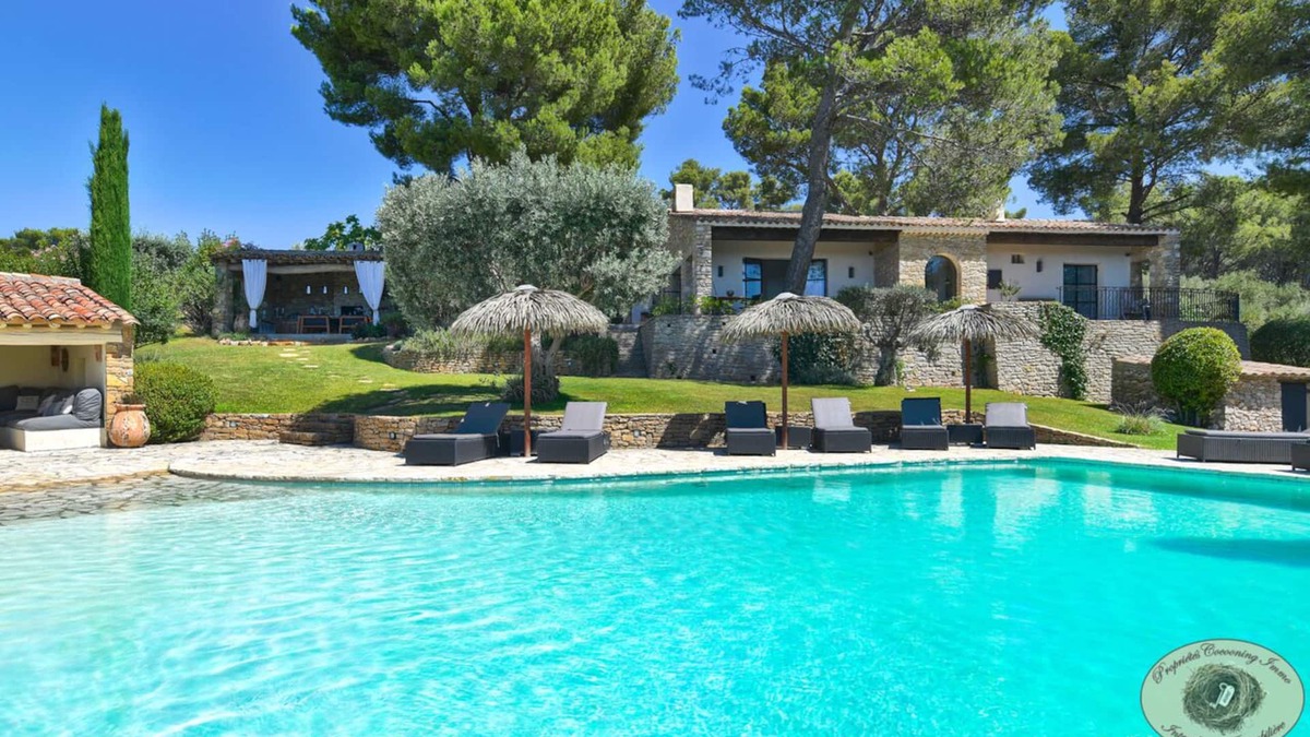 Le Beausset Villa | "Le petit paradis", charming property in the heart of an olive grove