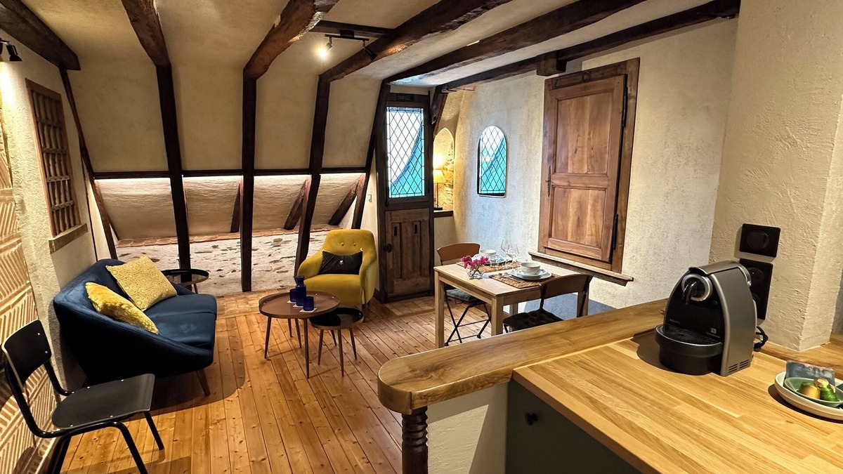 Downtown Angers Apartment | "Le Petit Tinténiac" cosy T2 in the heart of the Doutre district