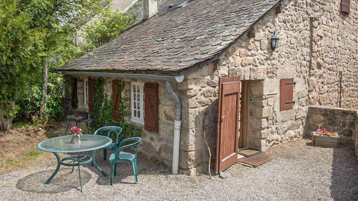 Saint-Leger-de-Peyre House | Le petit Vincent - Studio near the park Les Loups du Gévaudan