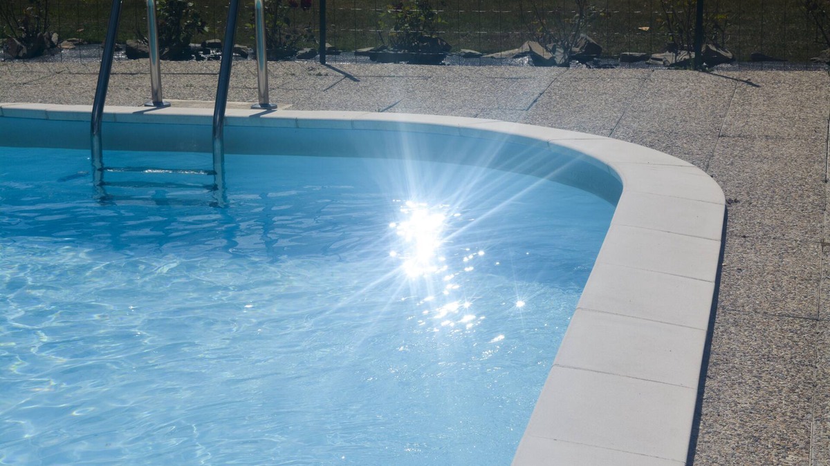Madre Cottage | Le Pommier 3 bedroom gite (1 of 3) with pool near Bagnoles de l'Orne