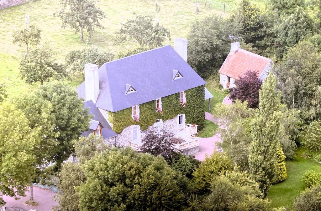 Cahagnes Bed & Breakfast | Le Pont de Benneville