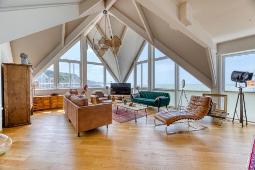 Fecamp Apartment | Le poséidon, gîte EXCEPTIONNEL face à la mer avec spa, terrasse, 4 chambres UN VRAI COUP DE COEUR