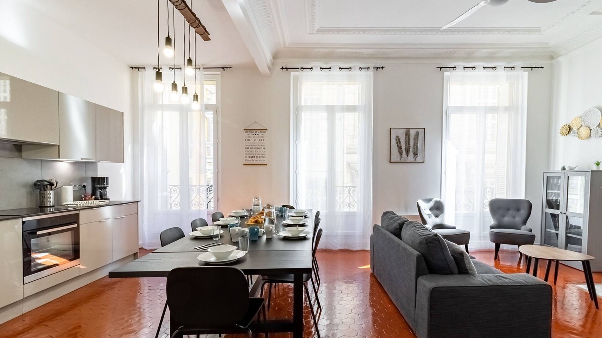 Noailles Apartment | LE PRIVILIANE - Bel et grand appartement