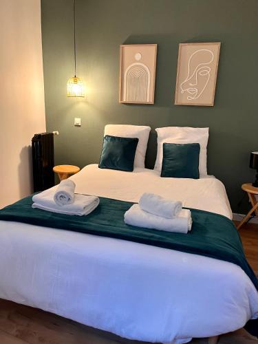 Centre-ville rive gauche Apartment | Le Quarante cinq -5