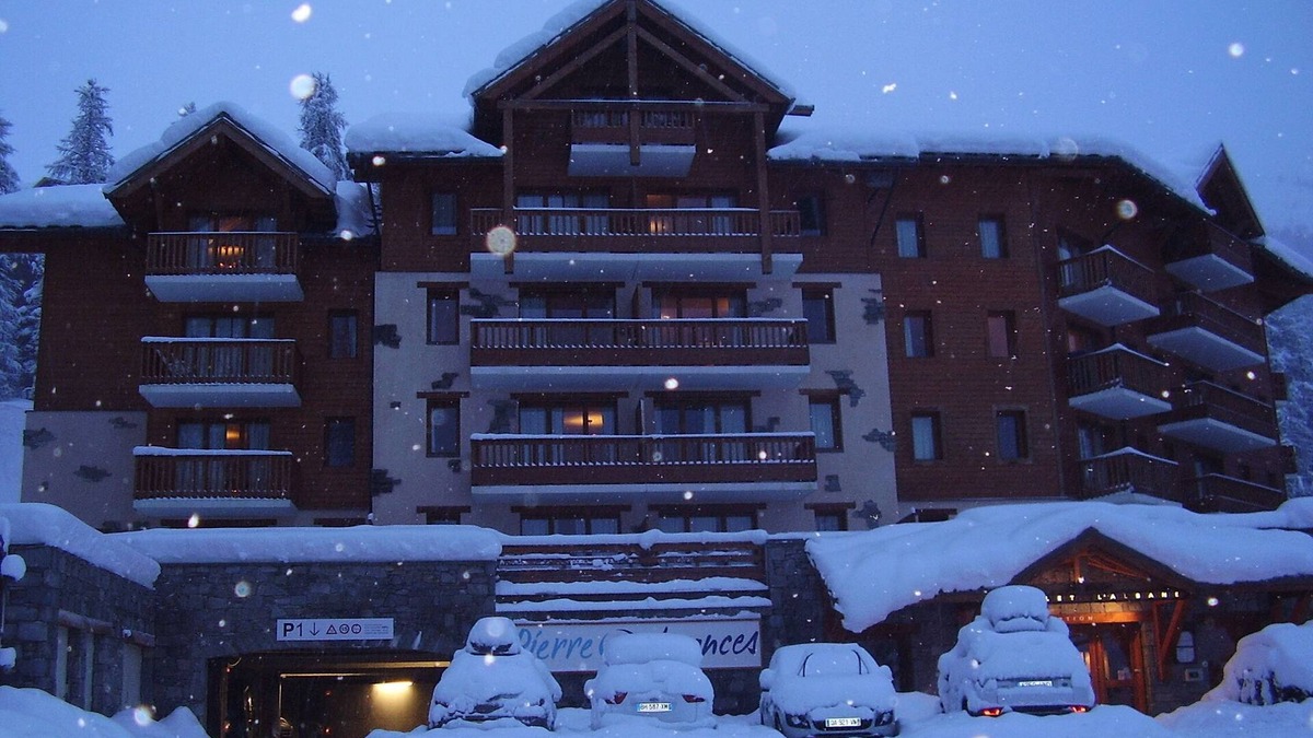 Les Claux Apartment | Le Refuge de l'Albane T3 PIED PISTES linen, cleaning & parking included 2-5P PISCINE