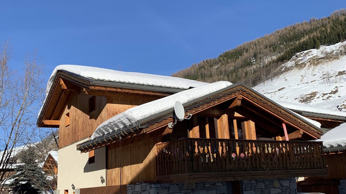 Le Bettaix Ski Chalet | Le Refuge du Cabri -15 people- sauna - jacuzzi Les Ménuires -Skis aux Pieds