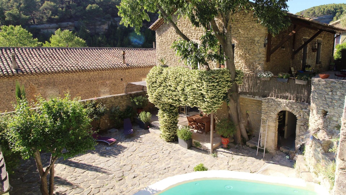 Fontaine-de-Vaucluse Cottage | Le refuge - A great holiday rental in Fontaine de Vaucluse near the Luberon