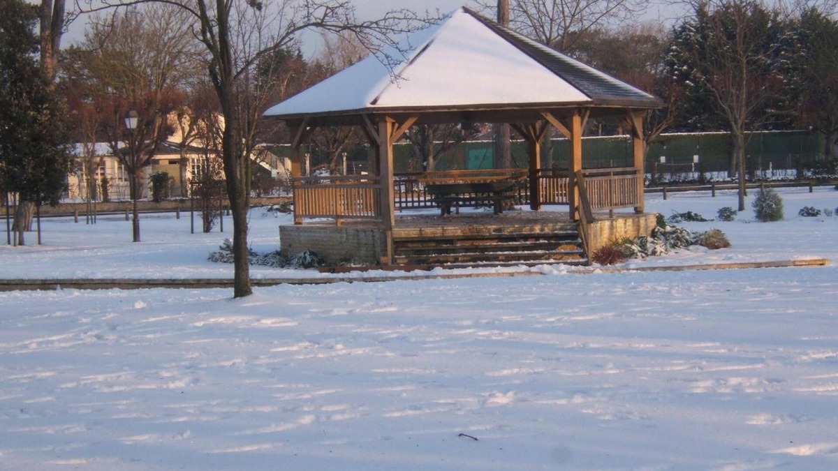 Saint-Regnobert-de-la-Cote-de-Nacre Bed & Breakfast | Le Relais du Cap Romain