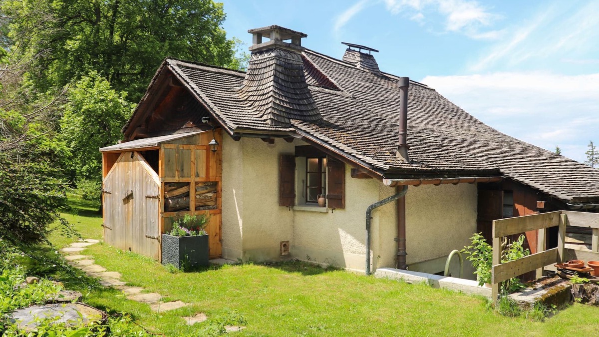 Caux House | Le Revers by Interhome