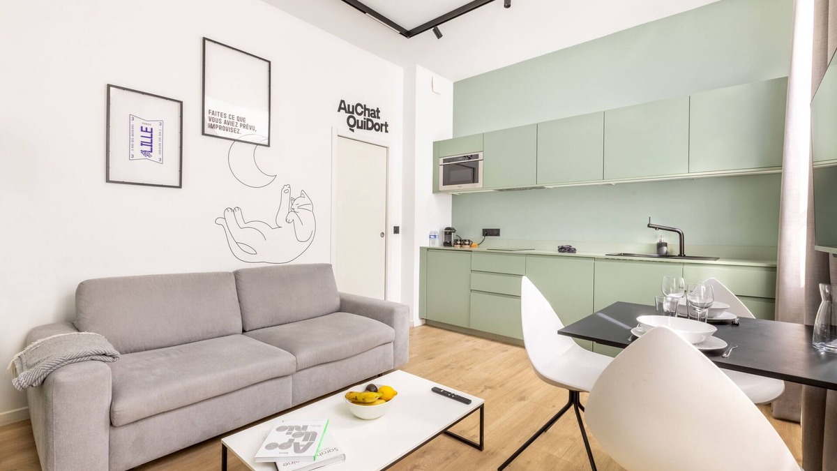 Old Lille Apartment | Le Rihour, stylish and renovated apartment