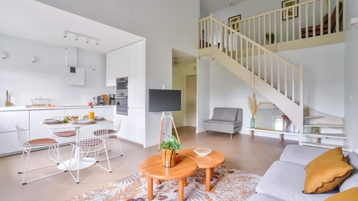 Cergy Apartment | Le Riviera - Port Cergy | Modern & Cosy