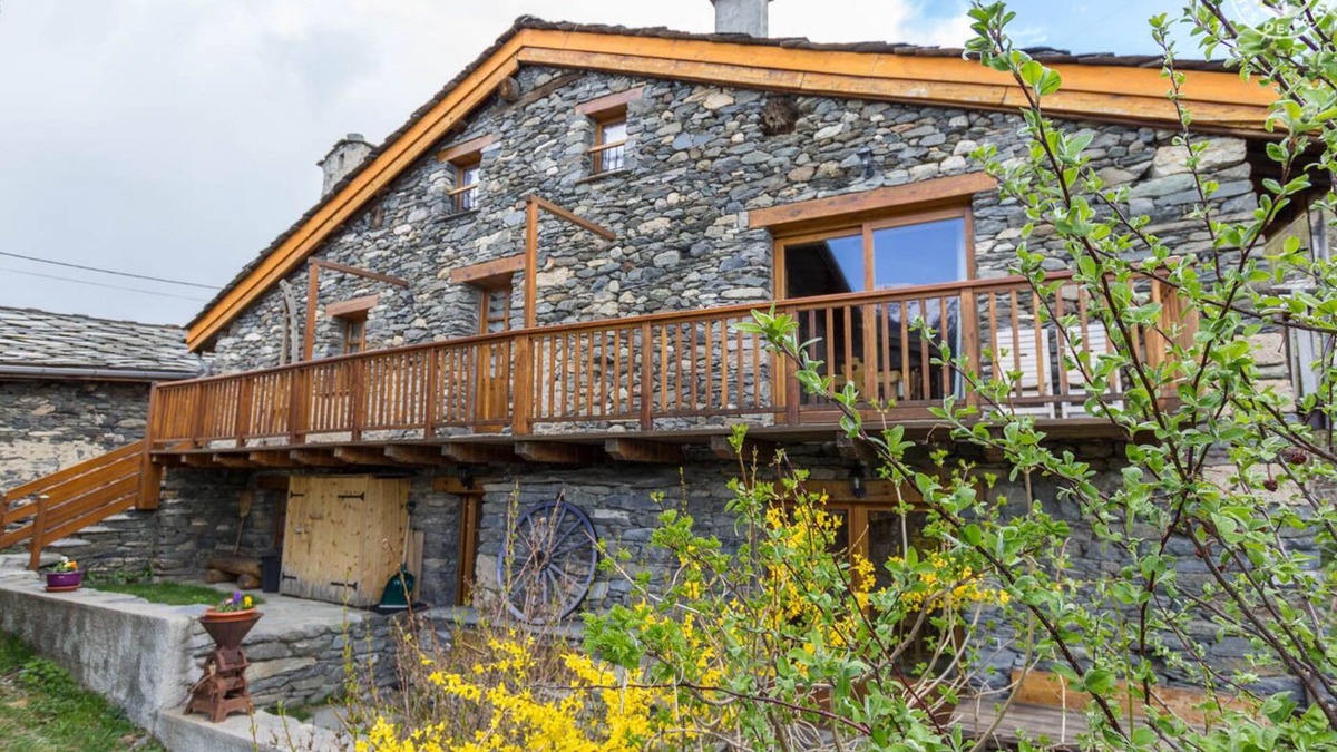Saint-Andre House | LE Rocher Renod - St-andre