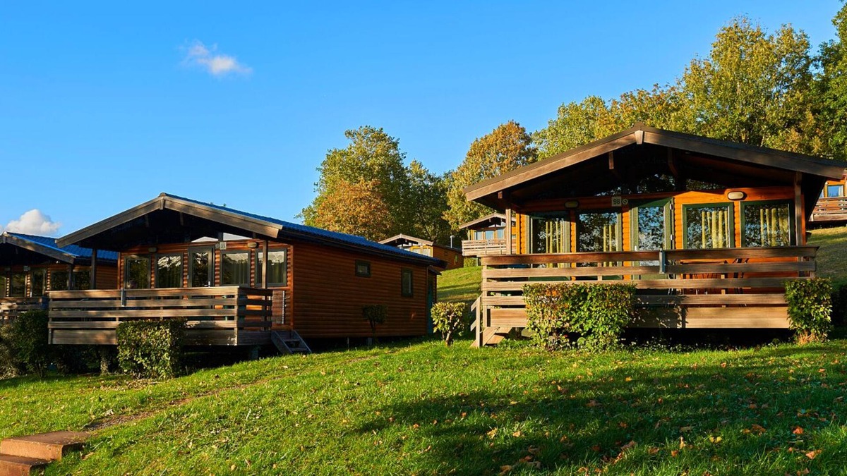 Hastiere Resort | Le Soleil 4p - Two Bedroom Resort, Sleeps 4