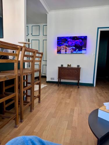 Selles-sur-Cher Apartment | Le Studio du Coq - Proche du Zoo de Beauval et des châteaux