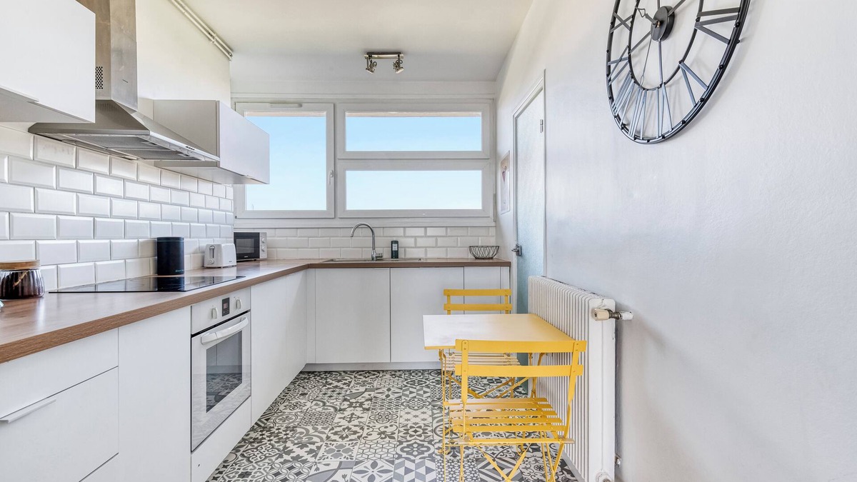 Saint-Jacques - Nazareth Apartment | Le Super 8 - Free Parking, Balcony, 100m²,Wi-Fi