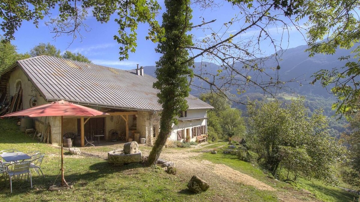 Chezery Forens House | Le Tilleret - Chezery-forens