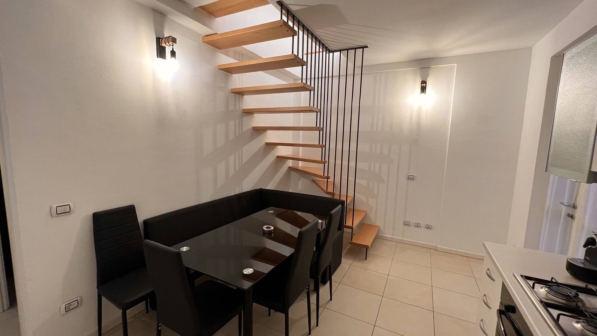 Peschiera del Garda Apartment | Le Torrette Twenty, TOP LOCATION, just a few minutes' walk to the lake and the center